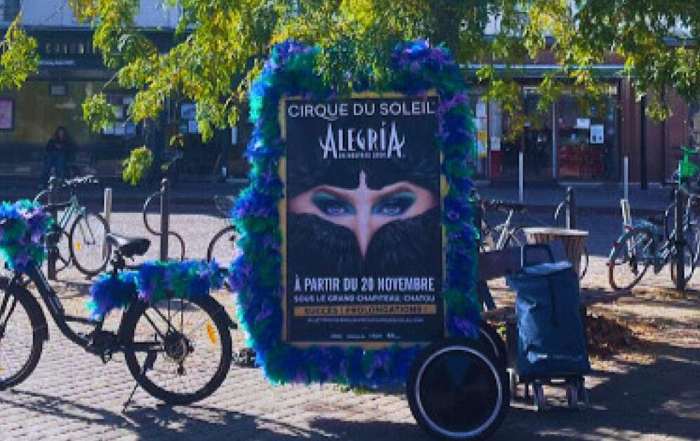 Triporteur publicitaire Cirque du Soleil