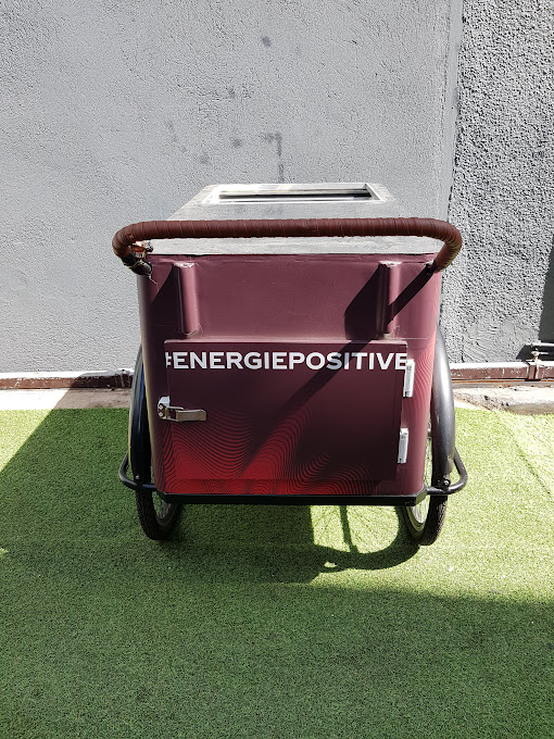 Location de 2 chariots rétros réfrigérés pour Coca Energy