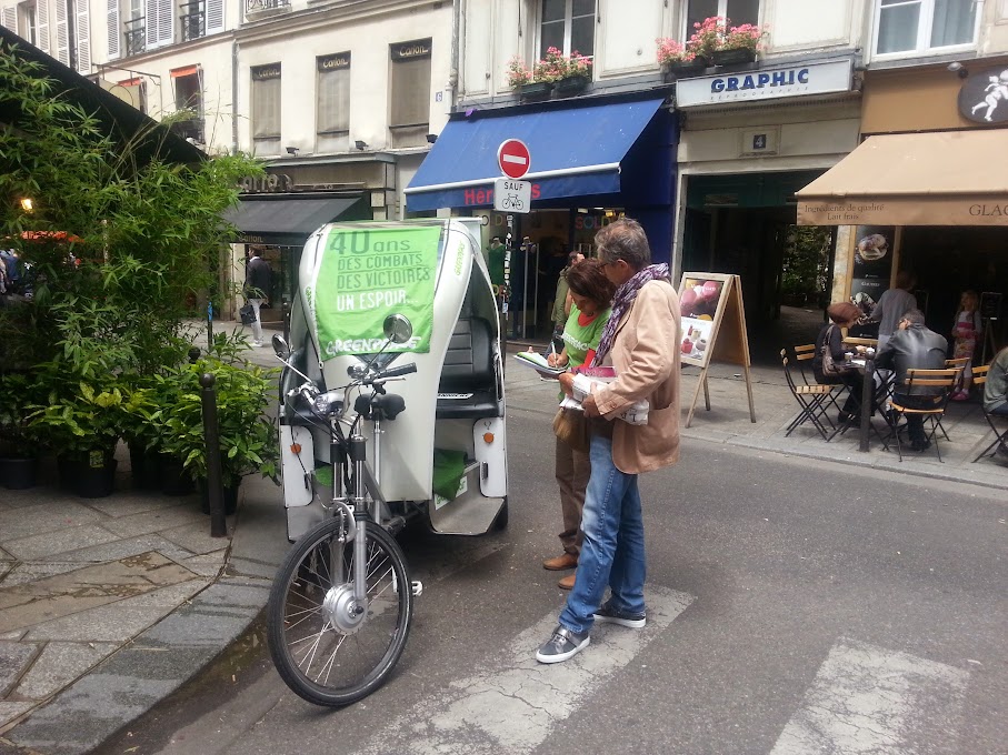 Greenpeace et le Vélo-taxi Fenix -Juillet 2013