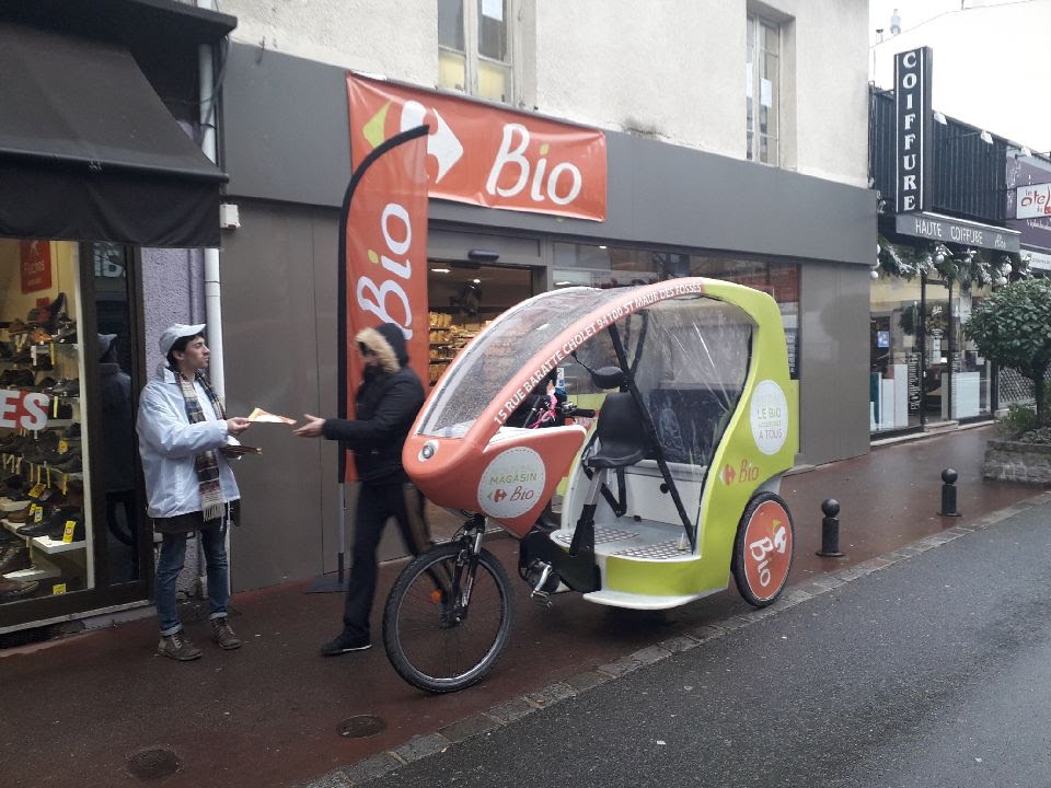 Carrefour Bio location d'un vélo taxi