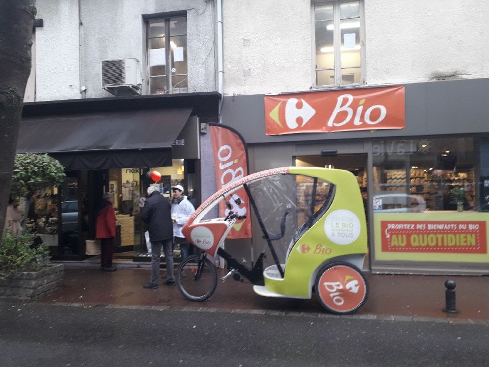 Carrefour Bio location d'un vélo taxi
