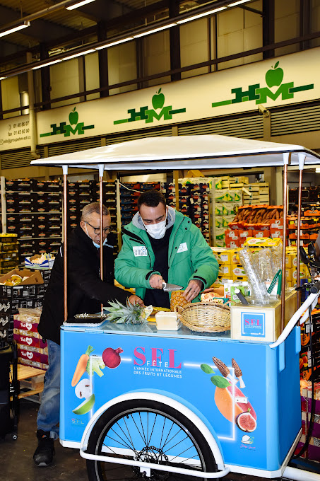 Location Triporteur Rétro Isotherme KV avec Chauffeur pour SFL